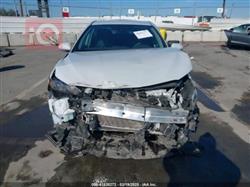 تۆیۆتا کامری